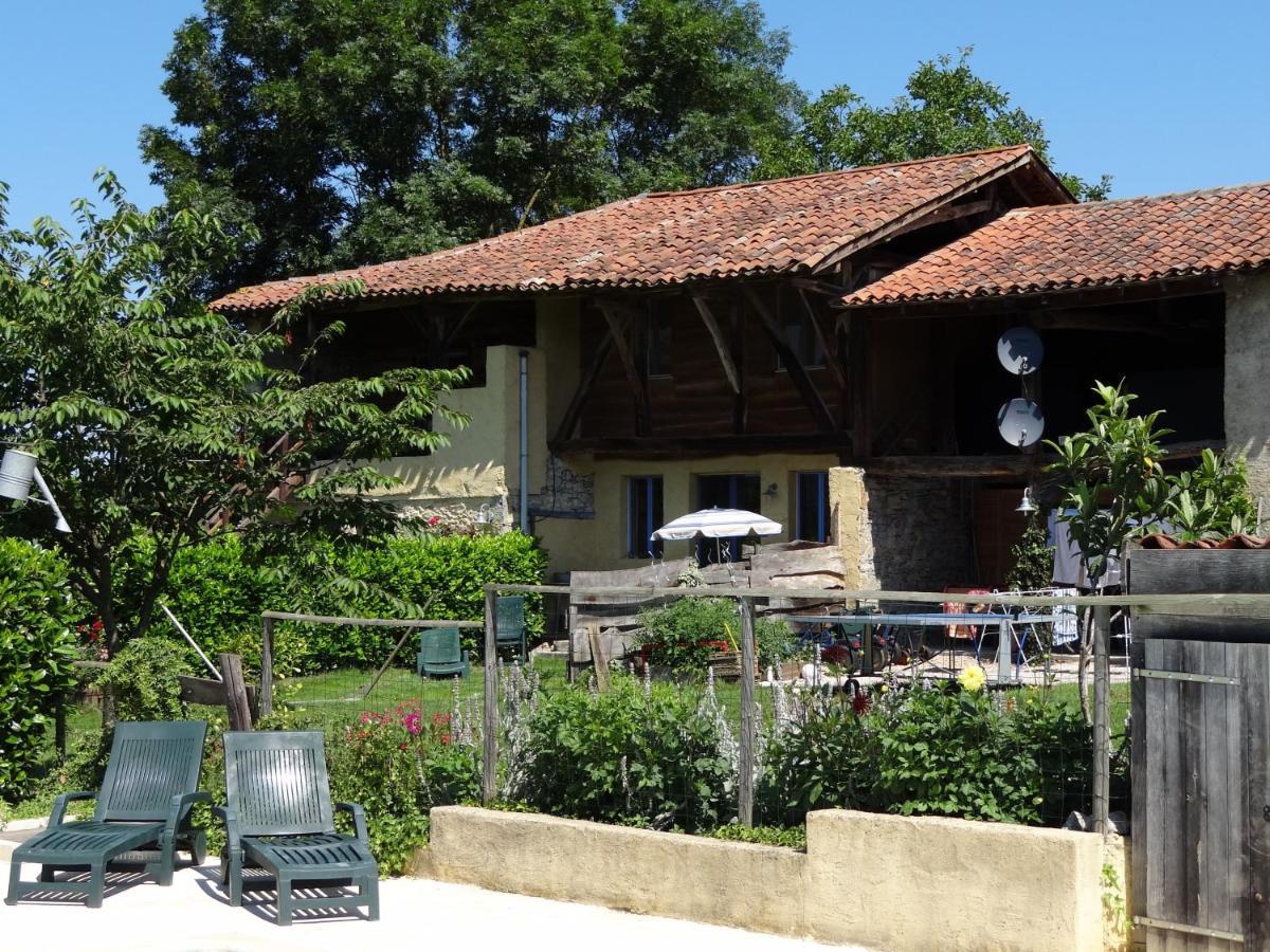 Gîtes Pyrénées Les Trois Montagnes Ganties Exterior foto