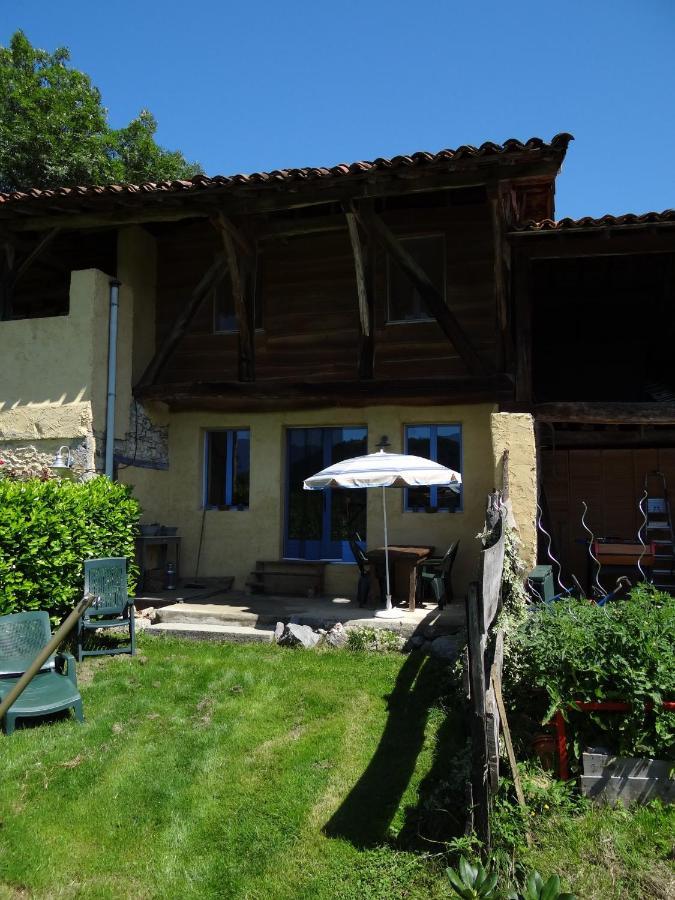 Gîtes Pyrénées Les Trois Montagnes Ganties Exterior foto