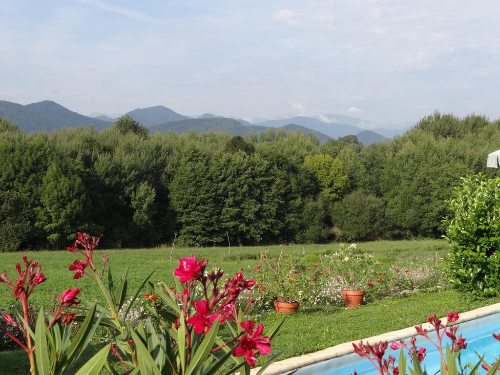 Gîtes Pyrénées Les Trois Montagnes Ganties Habitación foto