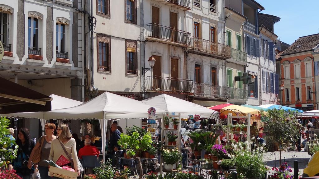 Gîtes Pyrénées Les Trois Montagnes Ganties Habitación foto