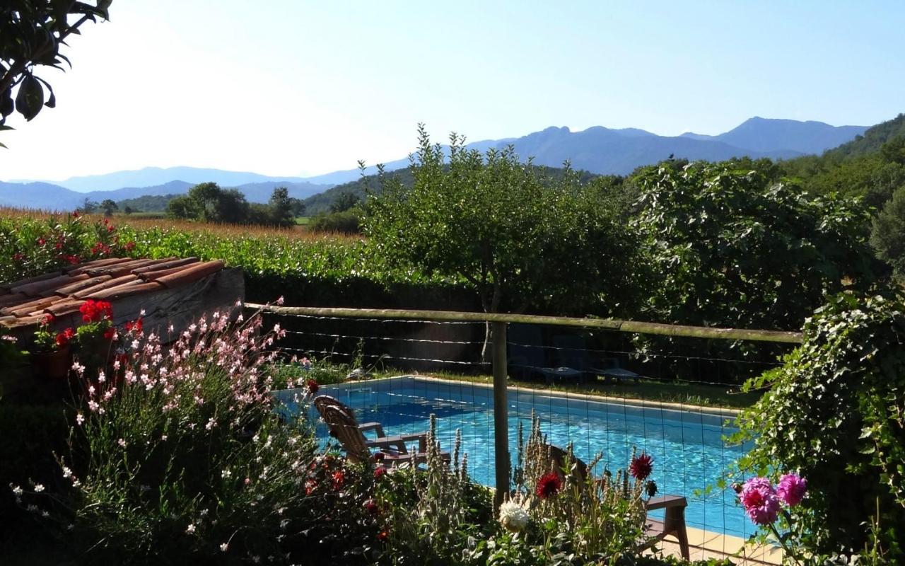 Gîtes Pyrénées Les Trois Montagnes Ganties Exterior foto